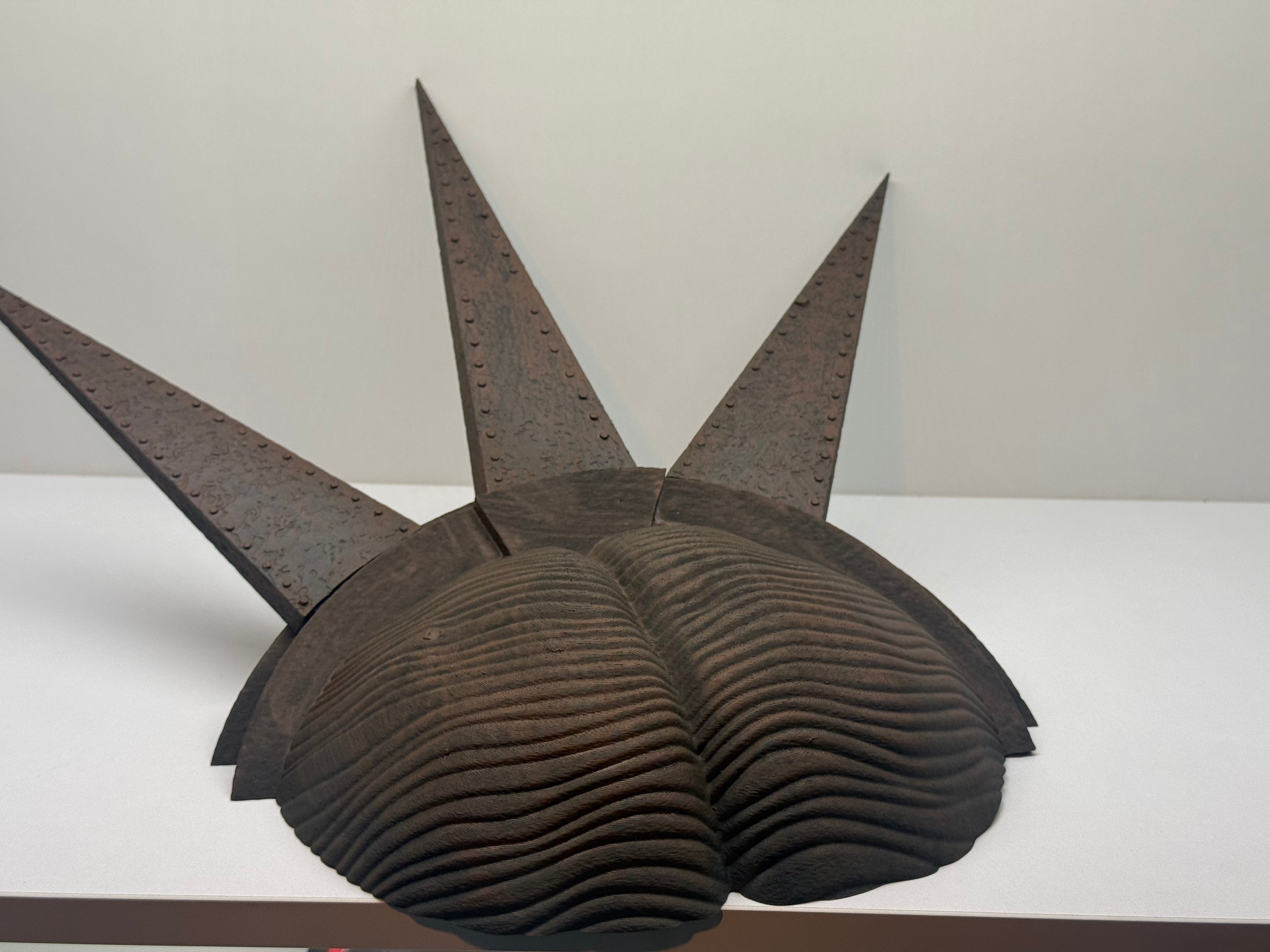 NWH crown Statue Base