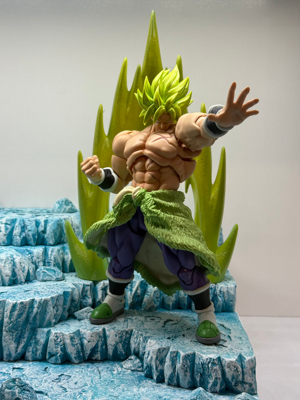 Broly Ice Diorama