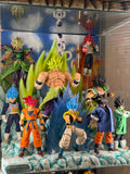 Ice DLX Diorama (With Backdrop & Aura)