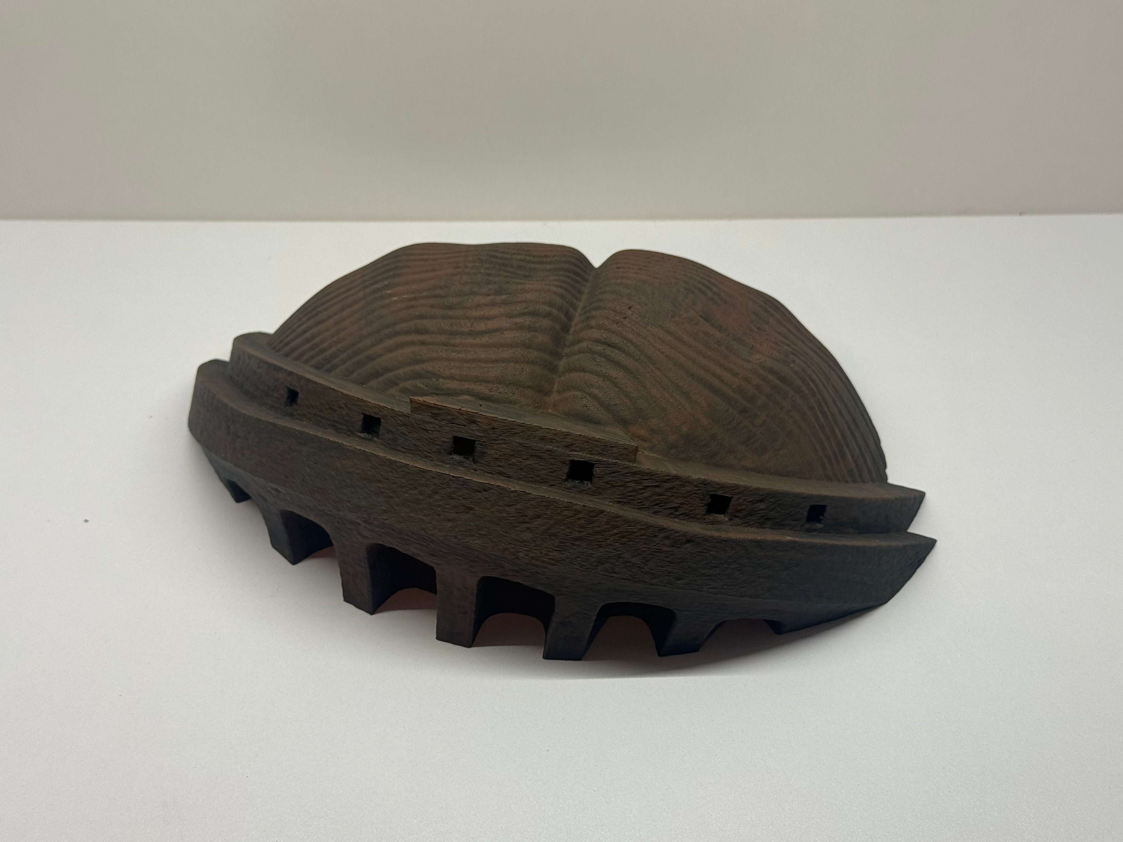 NWH crown Statue Base
