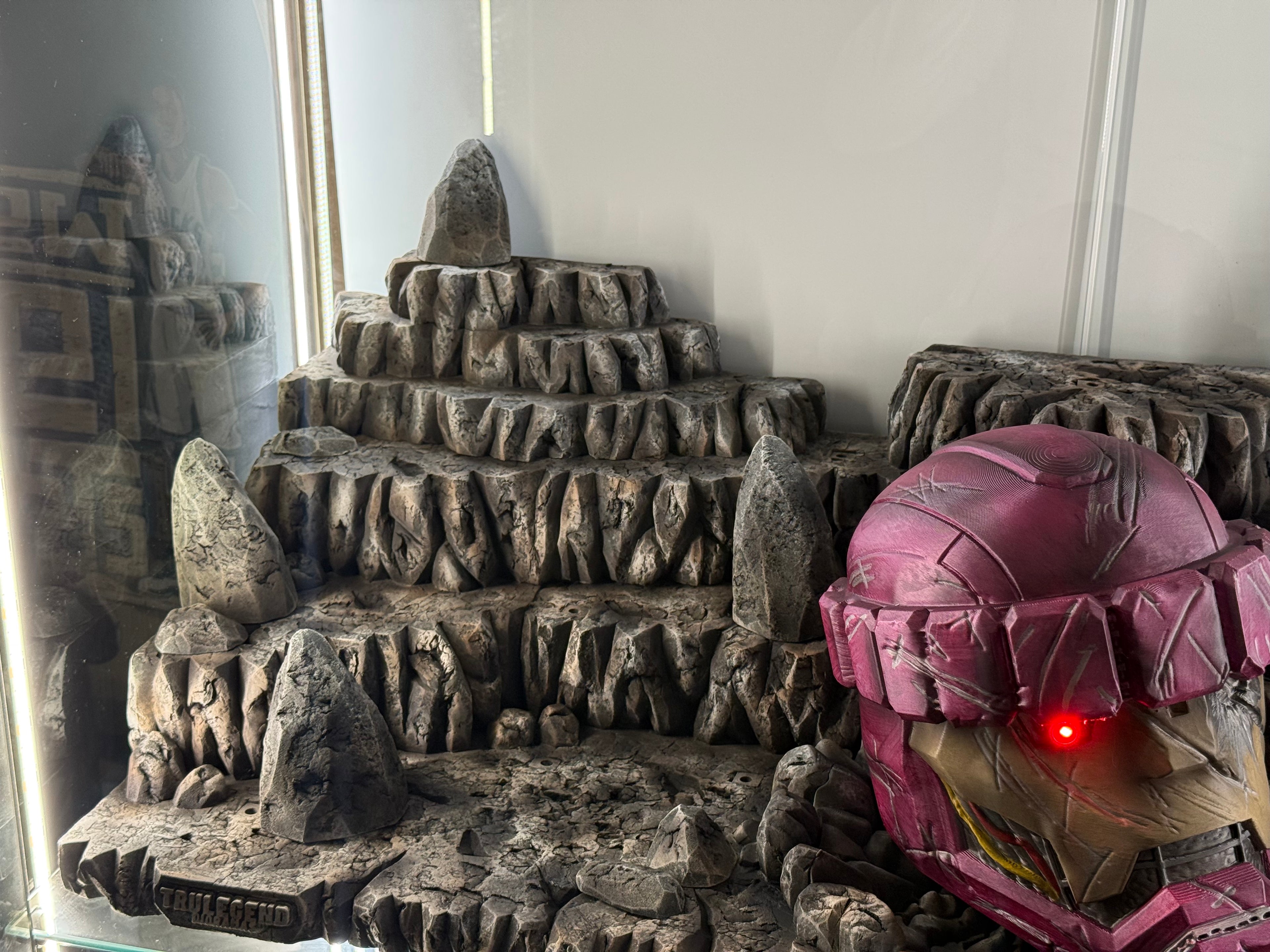 Destroyed theme diorama with Crater (sentinel)