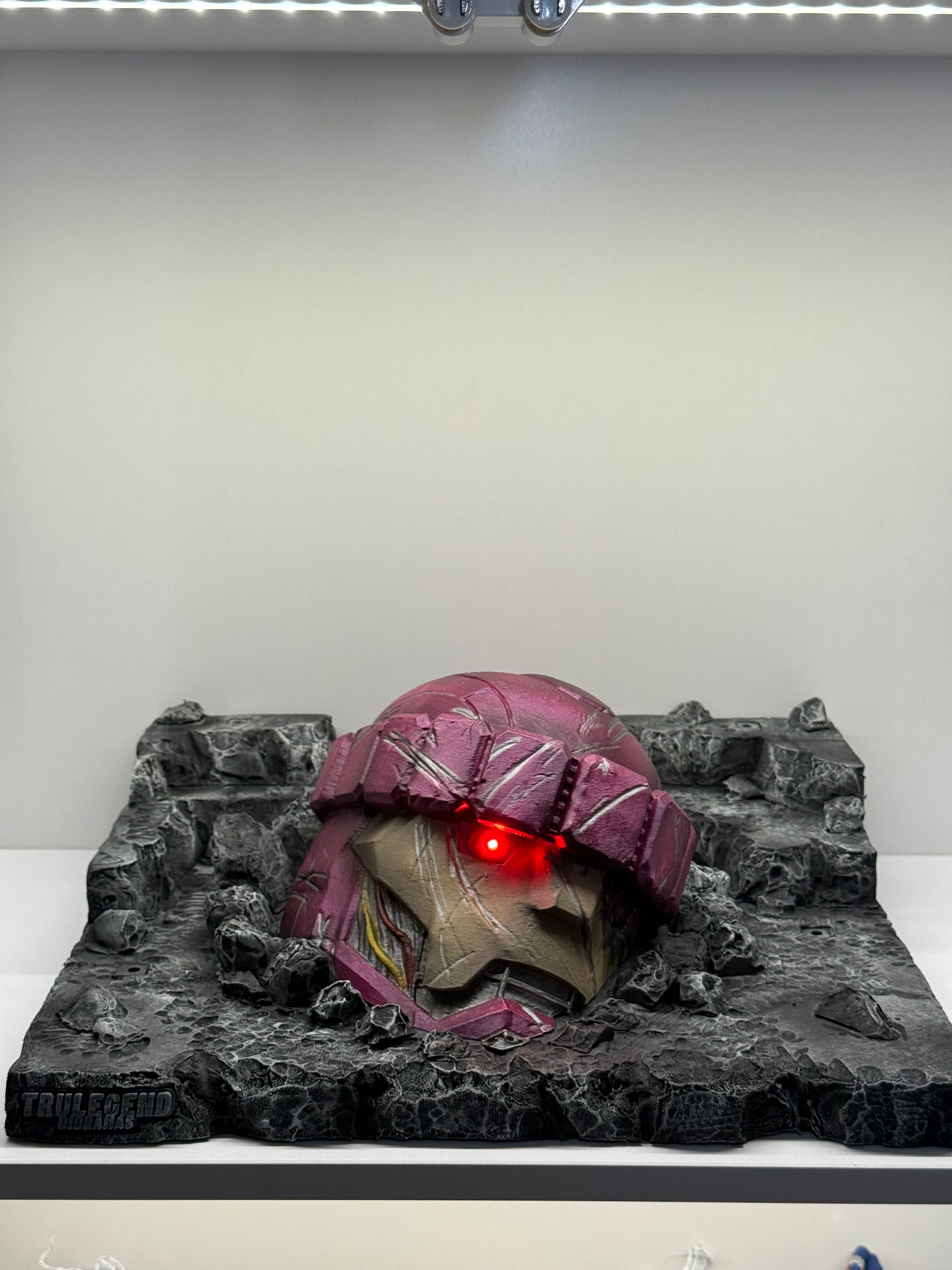 Ruined/Destroyed Sentinel Head Diorama