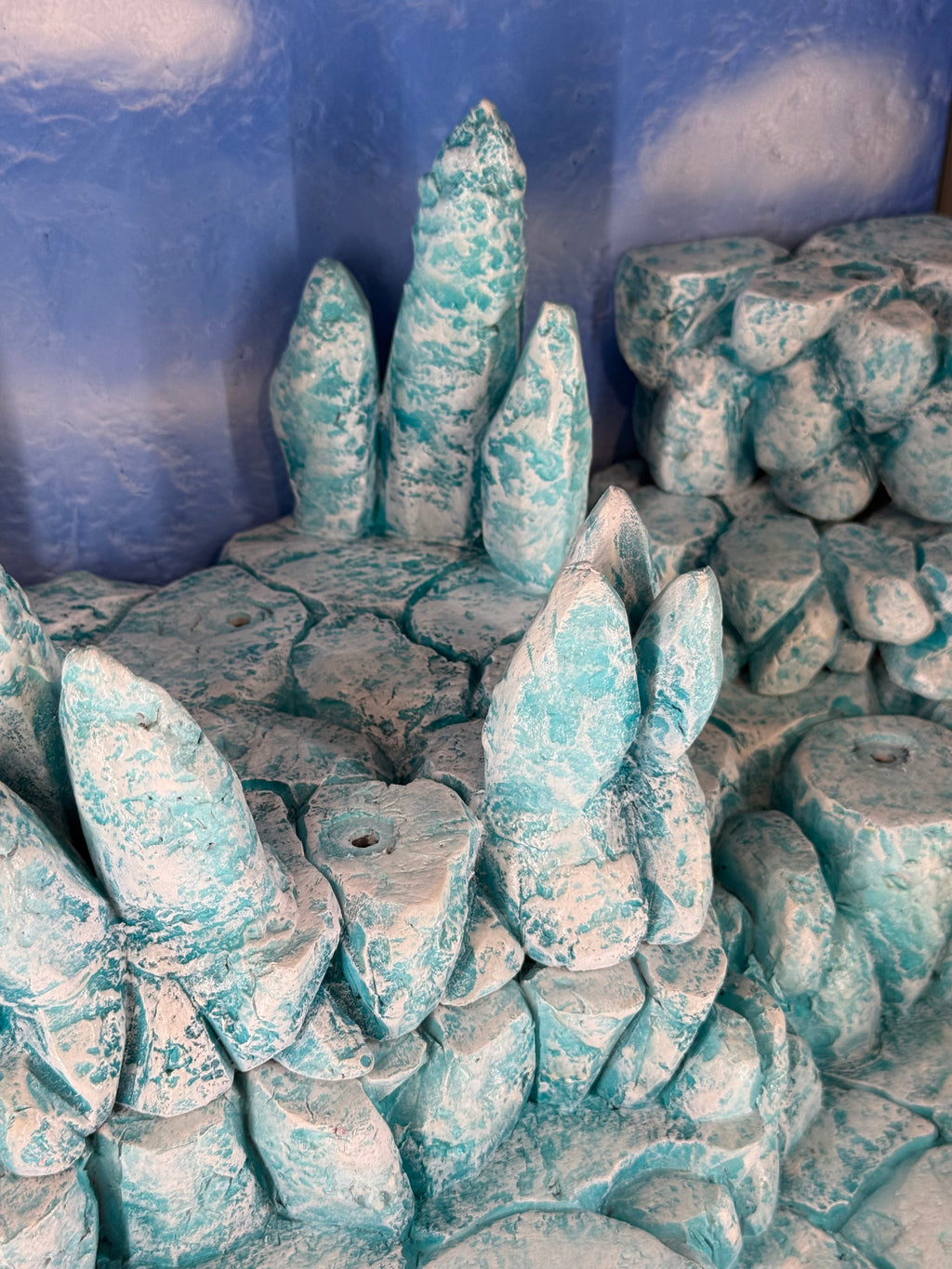Ice DLX Diorama (With Backdrop & Aura)