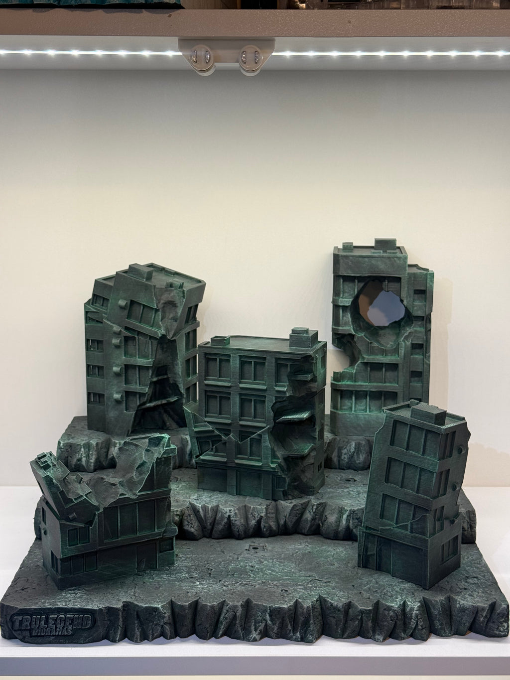 Destroyed building Diorama