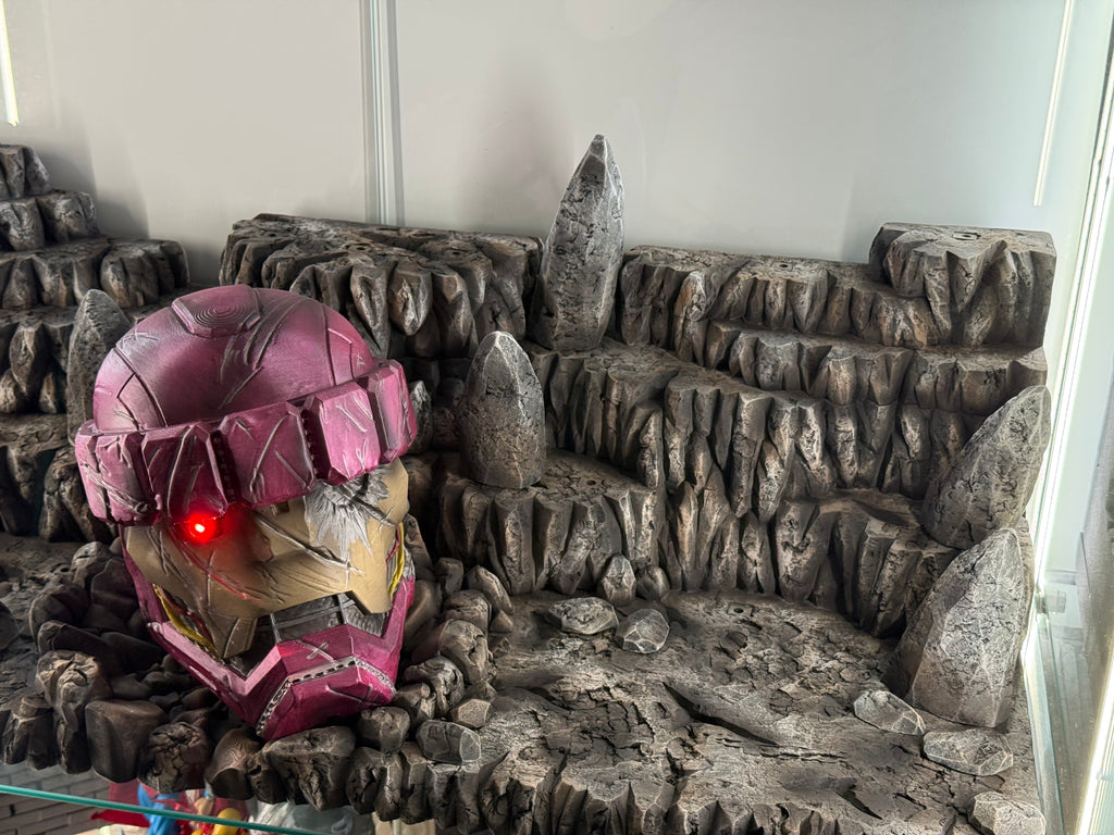 Destroyed theme diorama with Crater (sentinel)