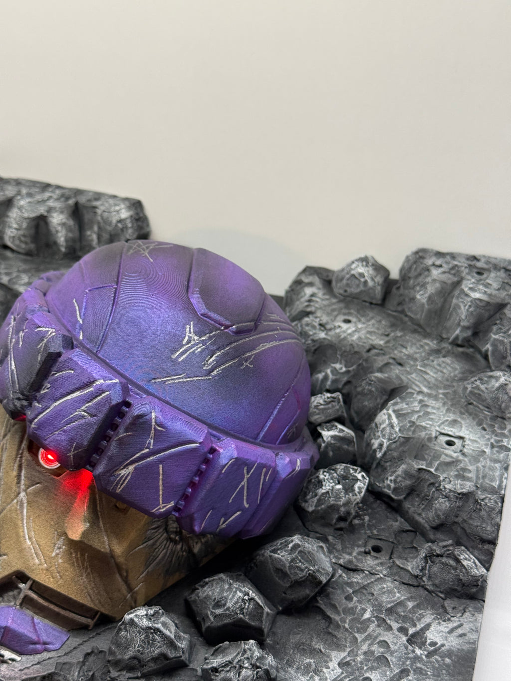 Ruined/Destroyed Sentinel Head Diorama