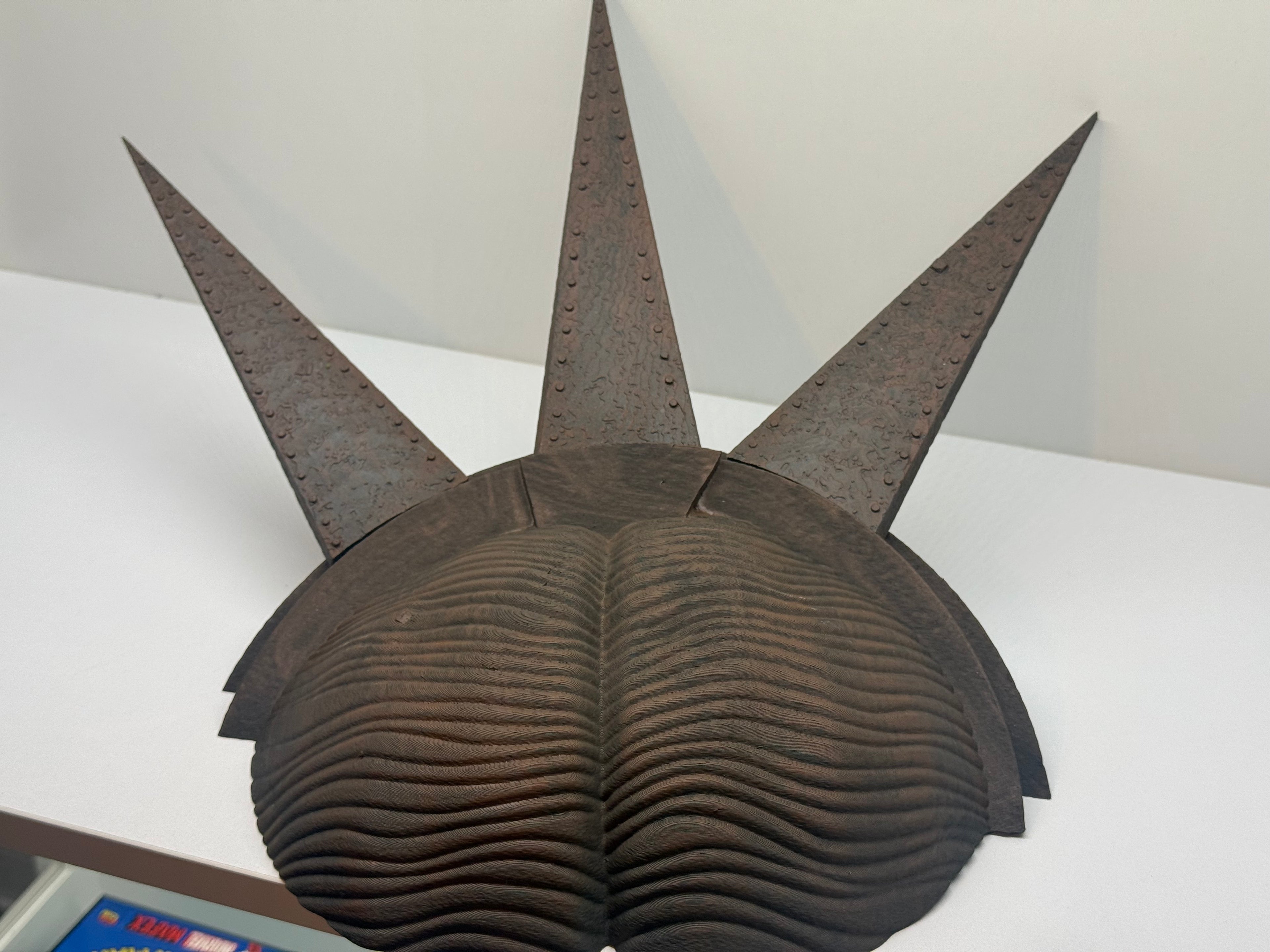 NWH crown Statue Base