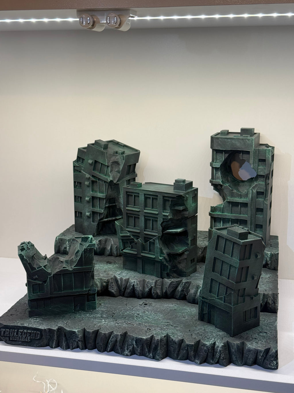 Destroyed building Diorama