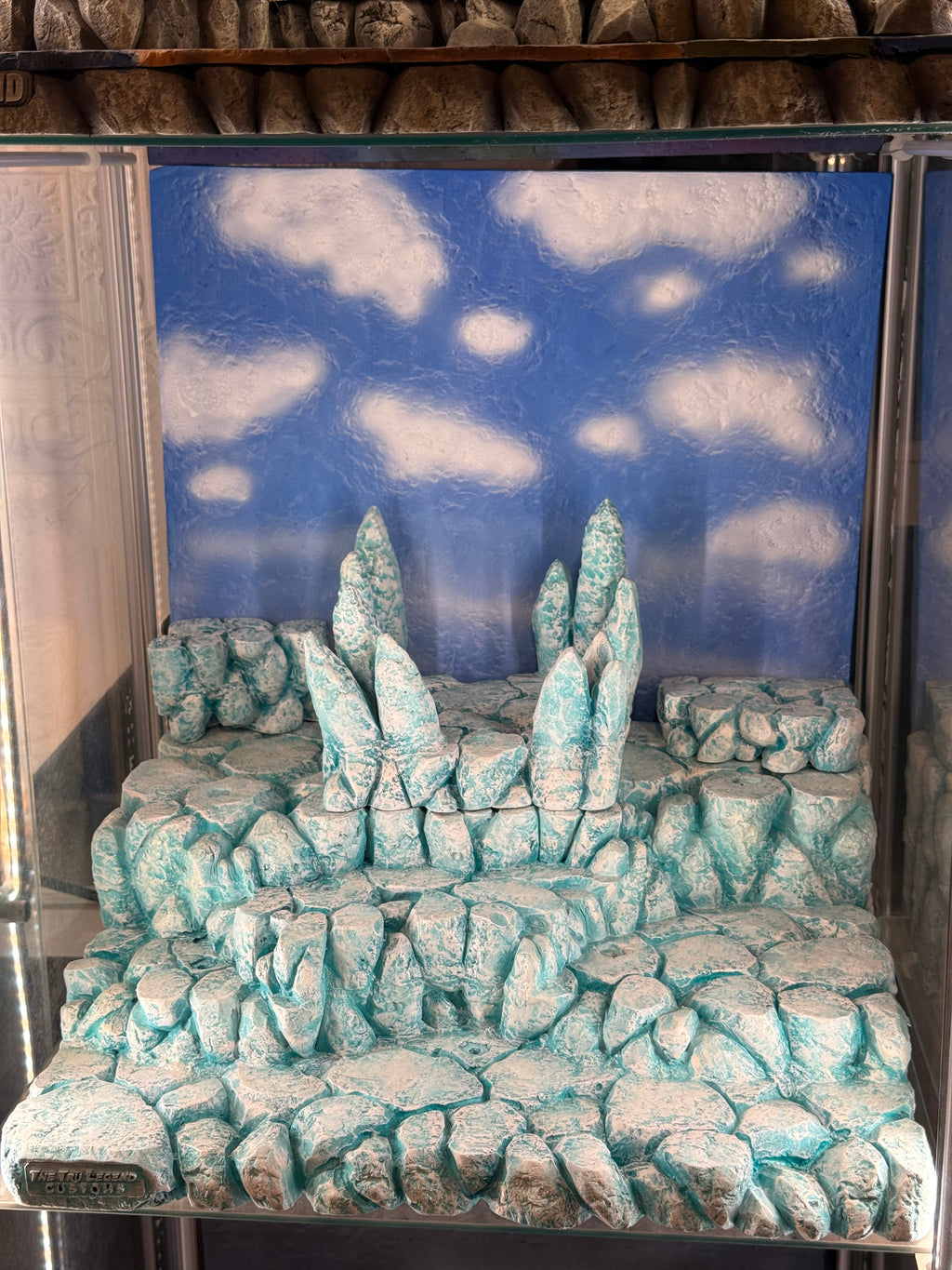Ice DLX Diorama (With Backdrop & Aura)