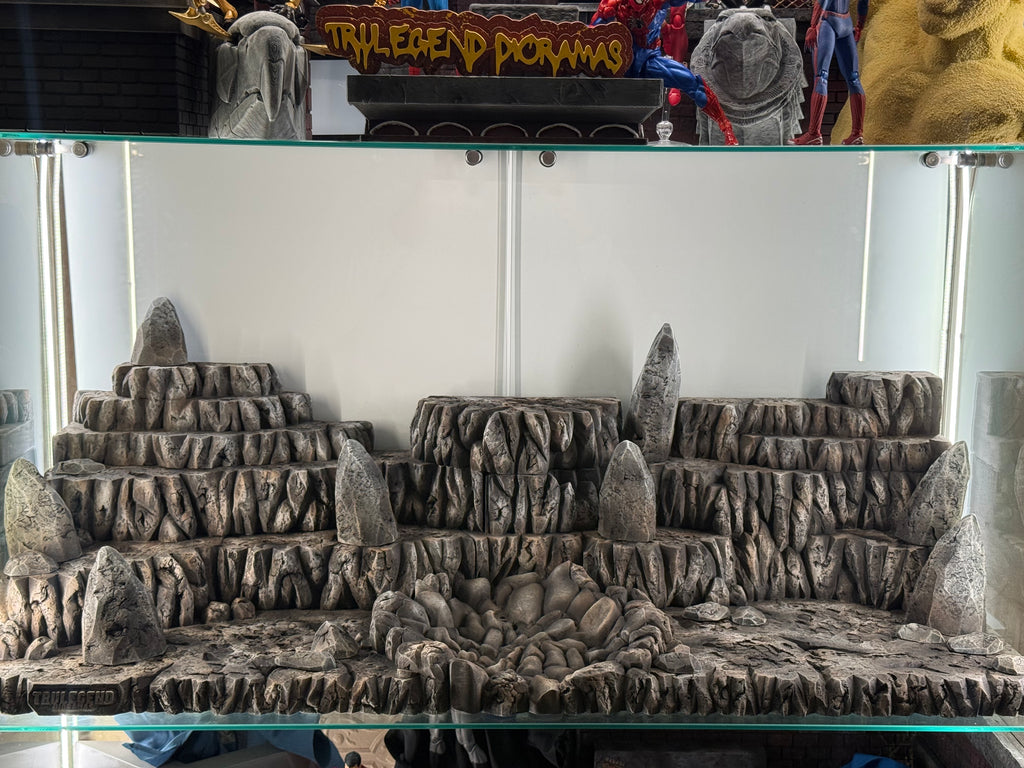 Destroyed theme diorama with Crater (sentinel)