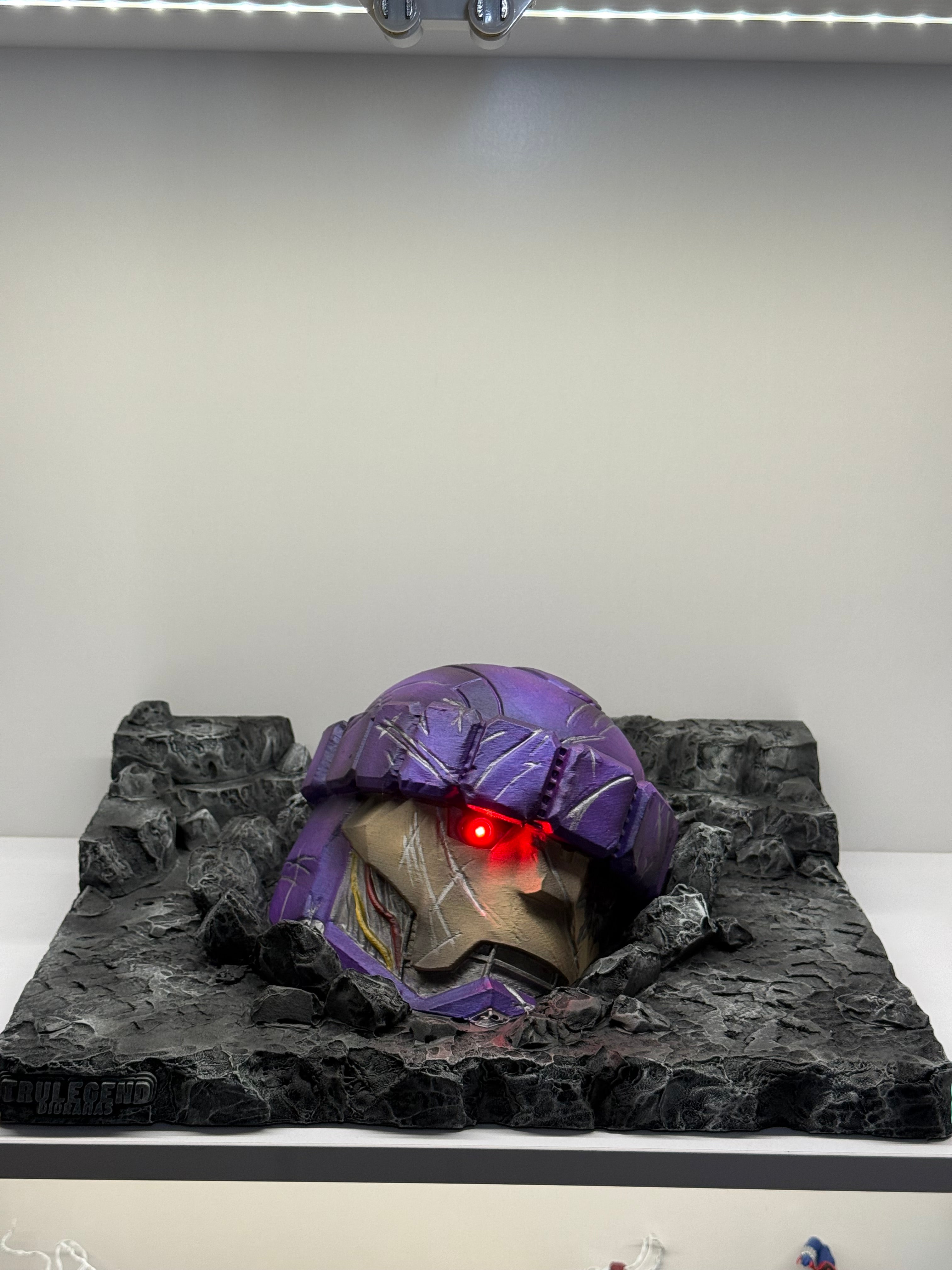Ruined/Destroyed Sentinel Head Diorama