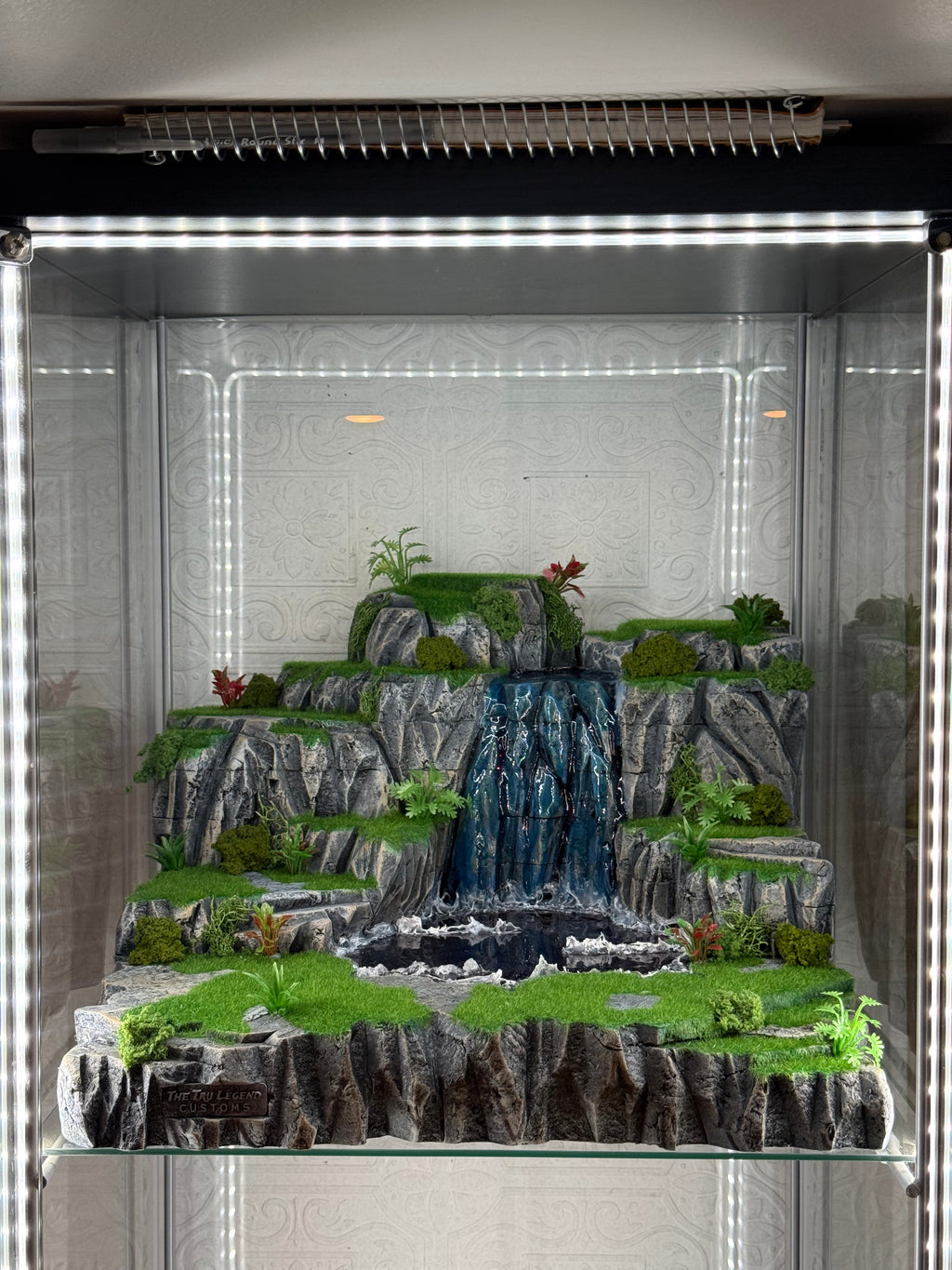 Realistic Waterfall Diorama