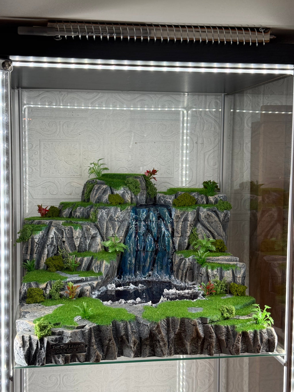 Realistic Waterfall Diorama