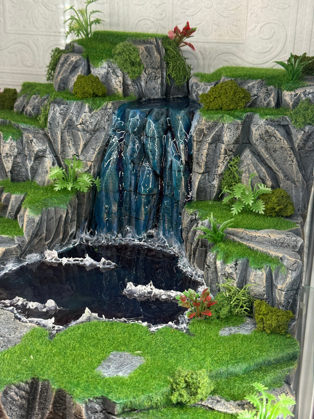 Realistic Waterfall Diorama