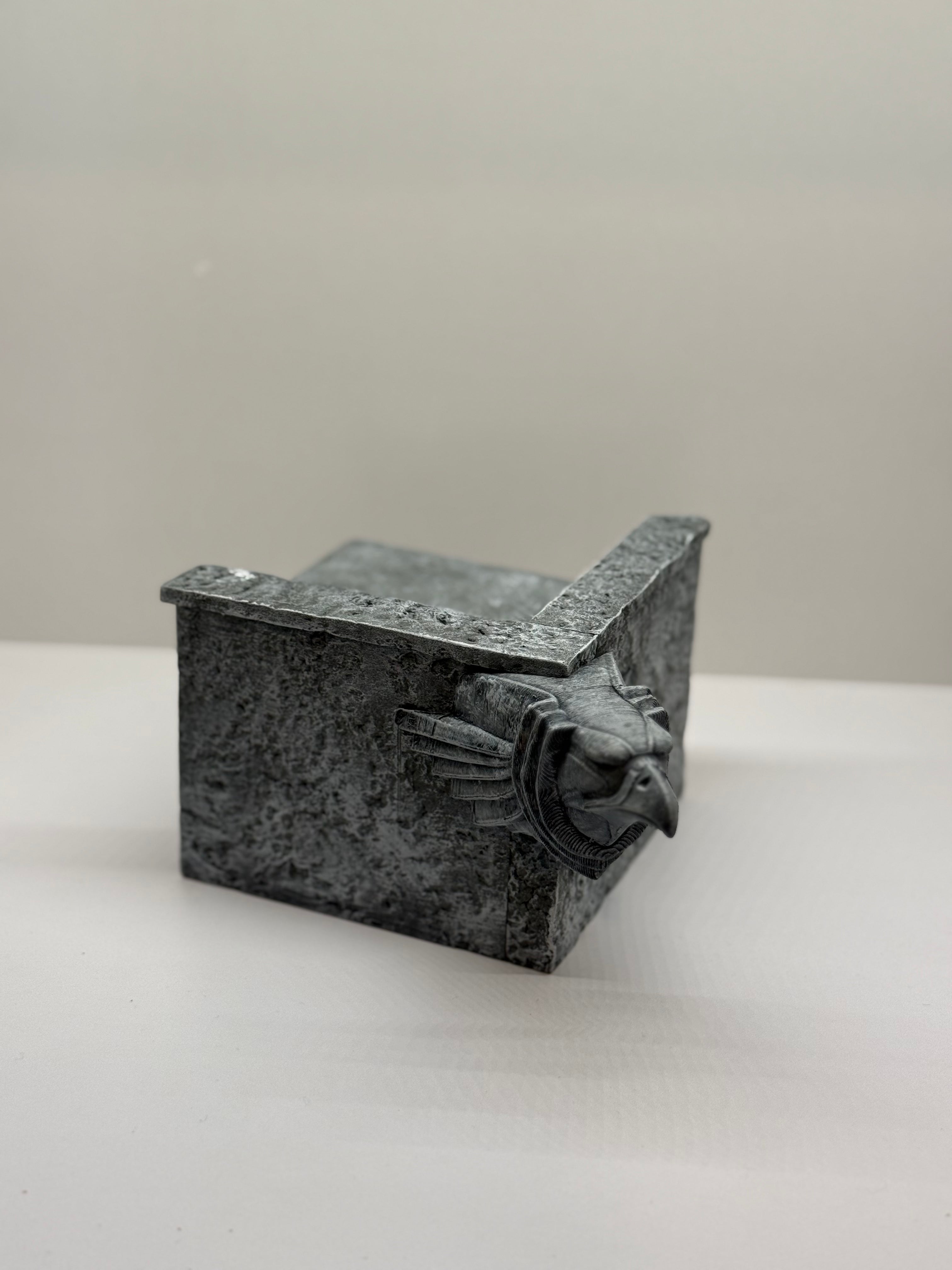 Eagle Gargoyle Rooftop (Extra)