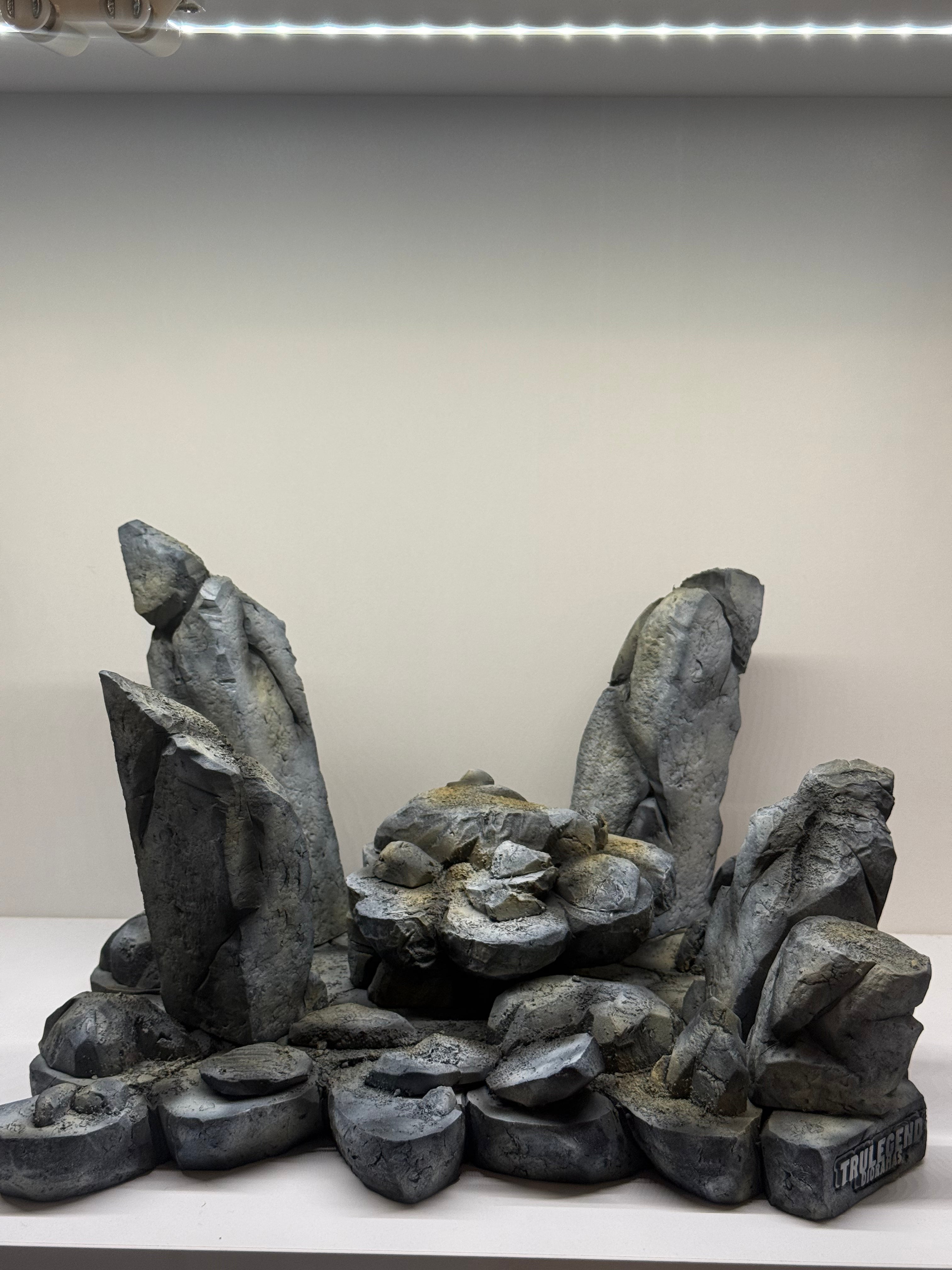 Ruined city landscape diorama Large version