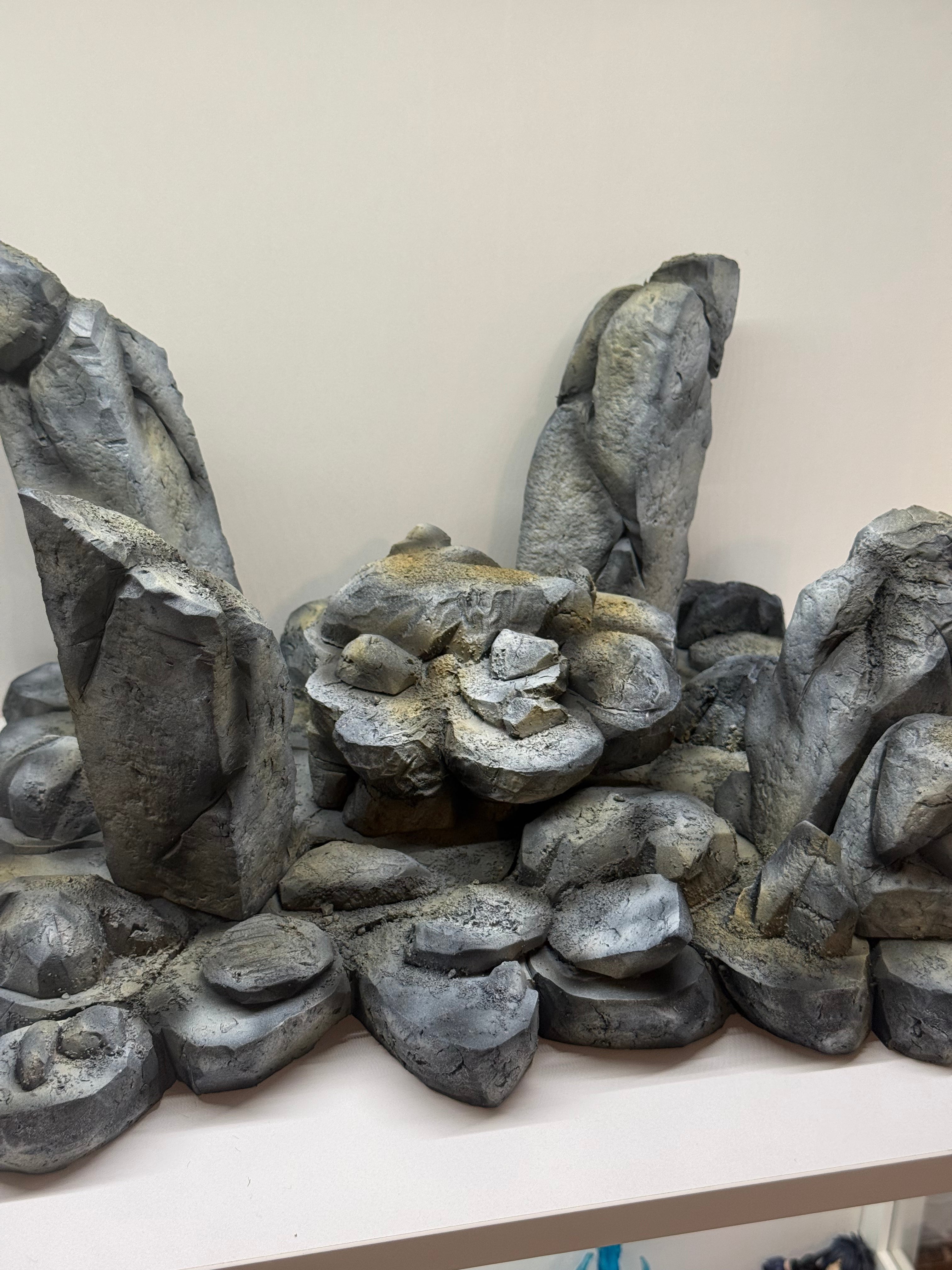 Ruined city landscape diorama Large version