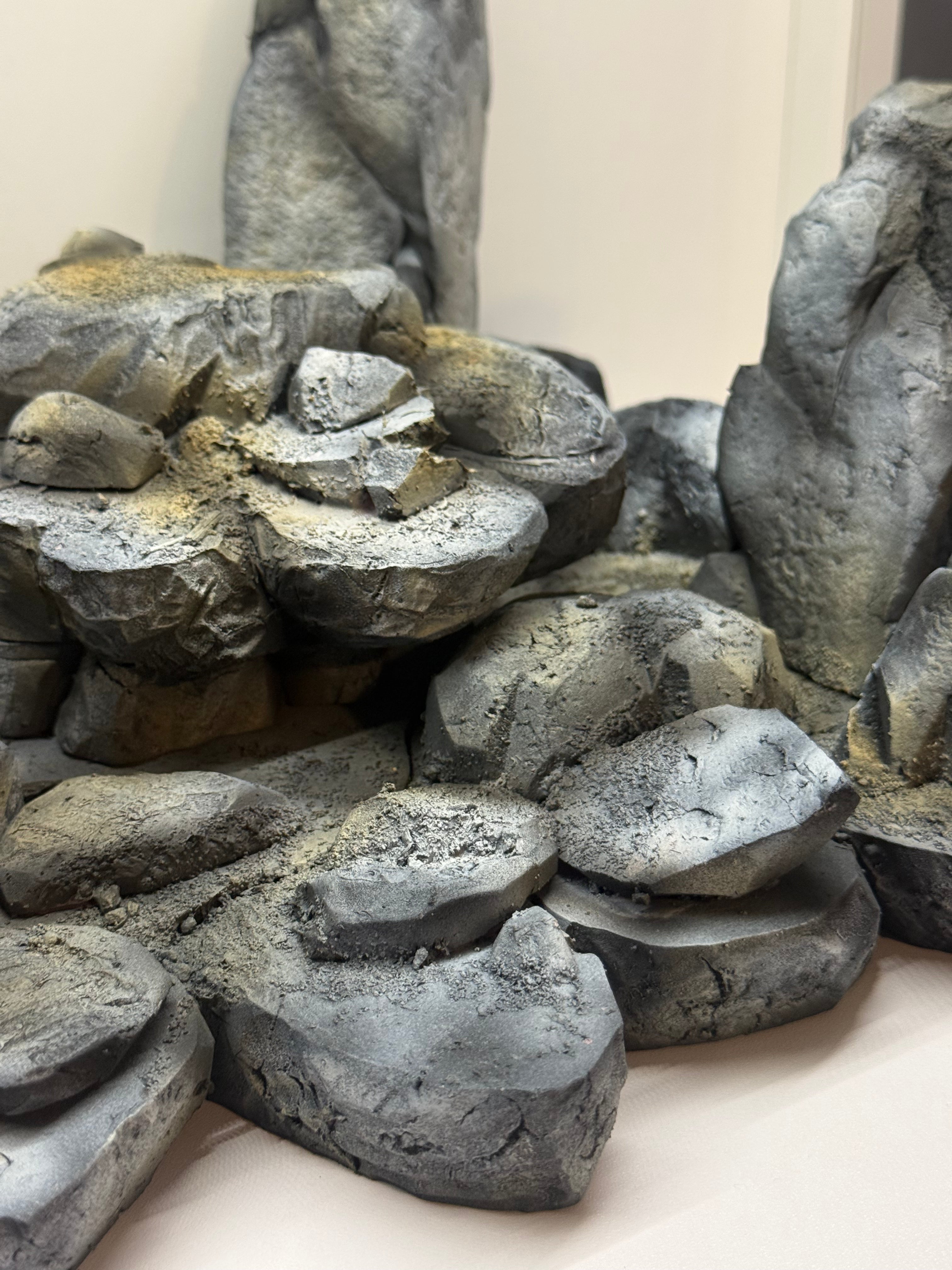 Ruined city landscape diorama Large version