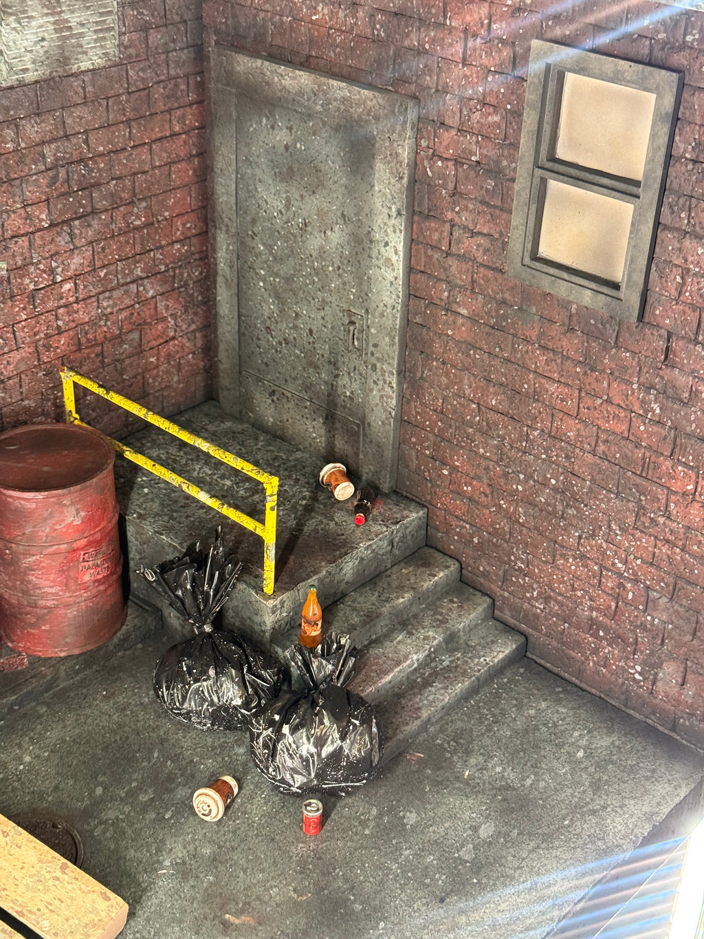 Alley Deluxe Diorama