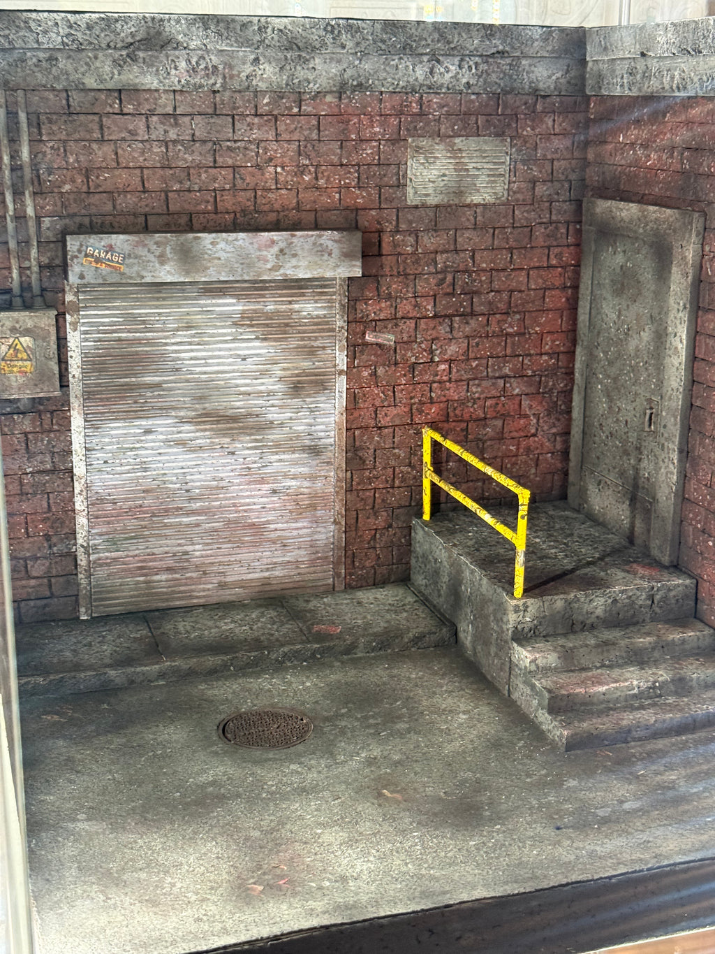 Alley Deluxe Diorama